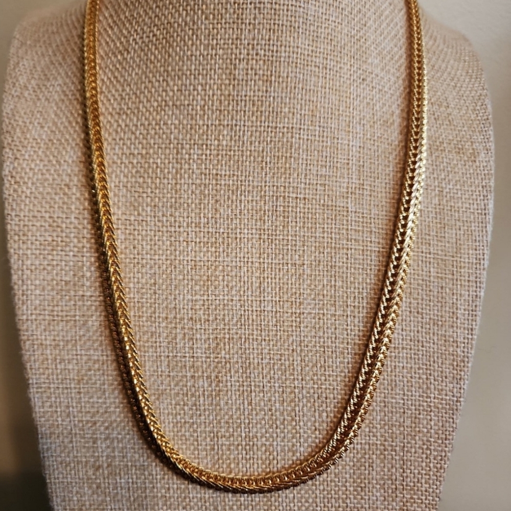 Anne Klein necklace